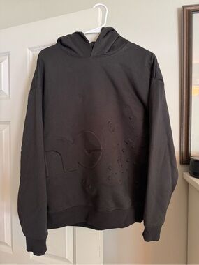 Men’s Divine Perceptions Charcoal Embossed Logo Hooded Sweatshirt- size M